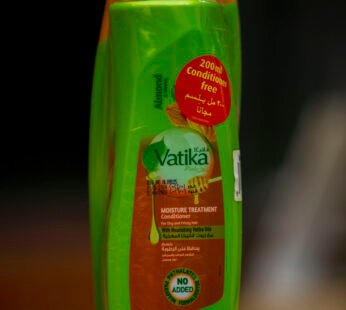 VATIKA MOISTURE TREATMENT SHAMPOO