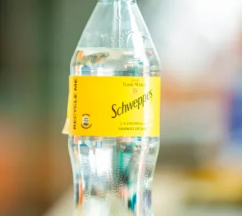 SCHWEPPES TONIC WATER