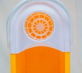 MOP BUCKET WITH WRINGER