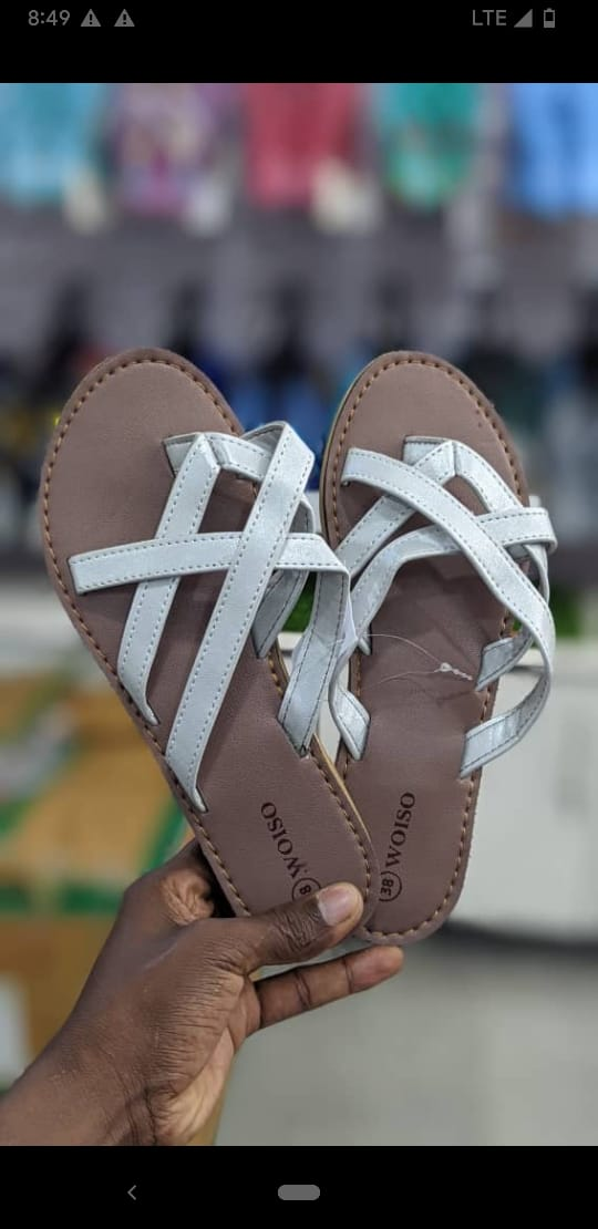 LADIES SANDALS